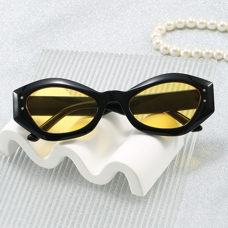 Damen Cat-Eye Sonnenbrille mit modernem Design und breitem Rahmen Karnz