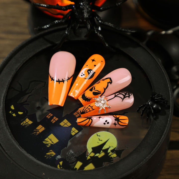Künstliche Halloween-Nagelkunst Karnz