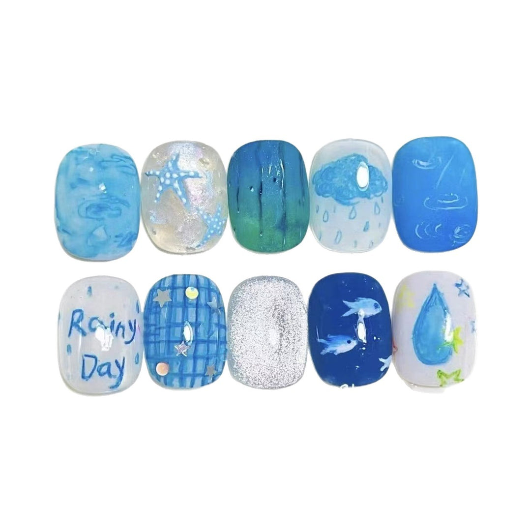 Künstlerische Press-On Nageldesigns Karnz