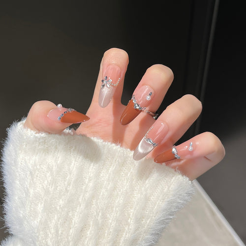 Glamourös Kristall-Beschichtet Press-On Nageldesign Karnz