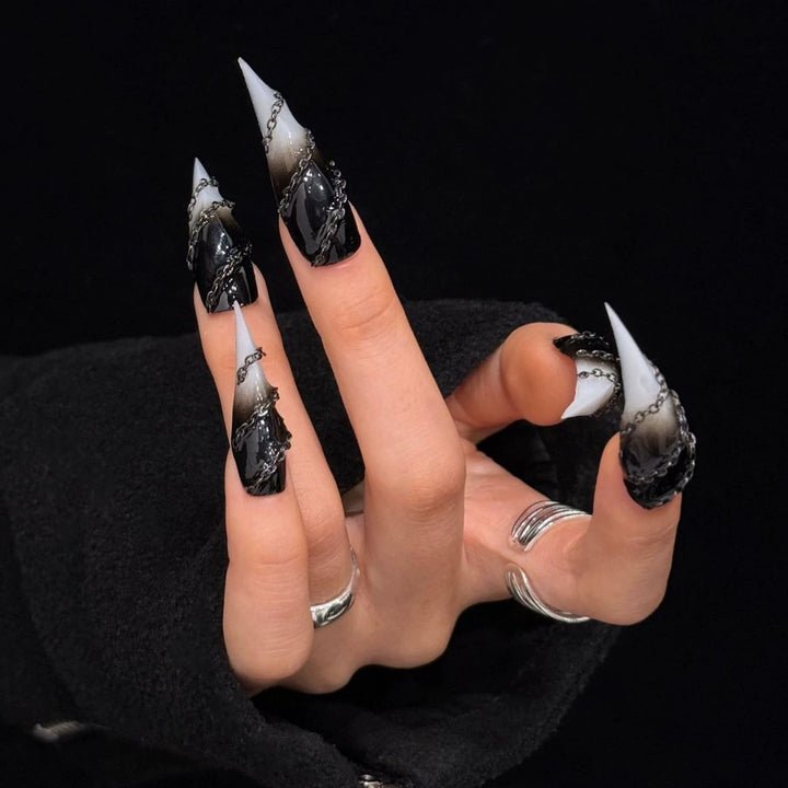 Stiletto Press-On Nagelverstärkungen mit Edelsteinakzenten
