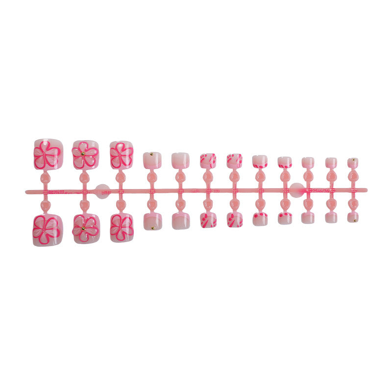 Kunstnagelset mit verspielten Blüten-Designs Karnz