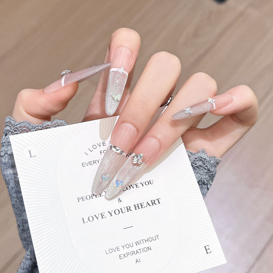 Artisanale Glitzernde Press-On Nagelverlängerungen Karnz
