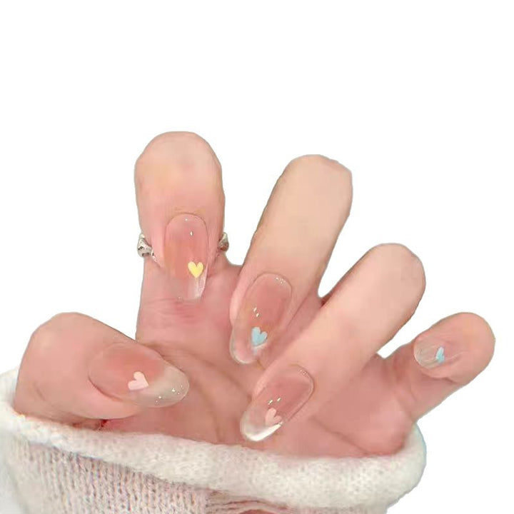 Stylisches Herz-akzentuiertes Press-On Nagelset Karnz