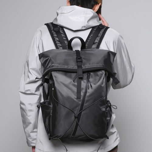 Vielseitiger Reiserrucksack Karnz