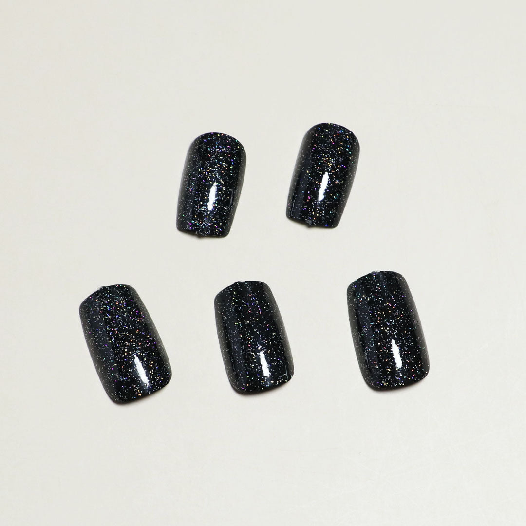 Strahlende Glitter Press-On Nageltipps Karnz