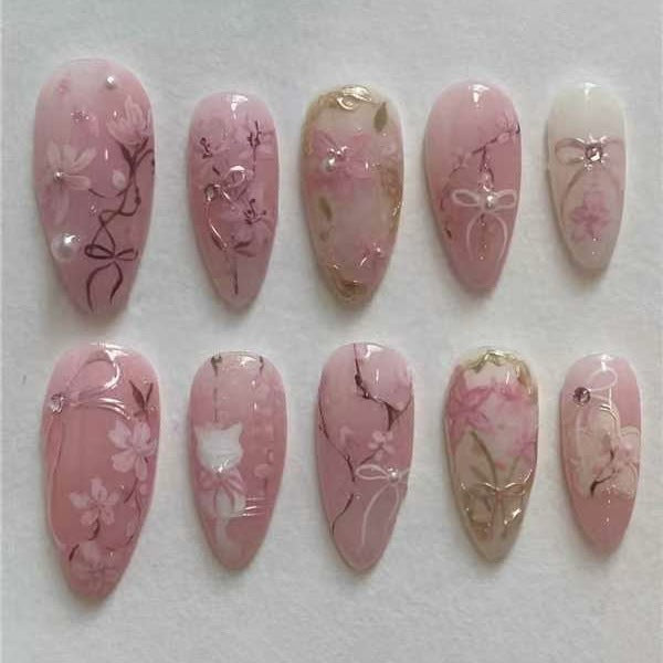 Dekoratives Floral Press-On Nagelset 1790745849