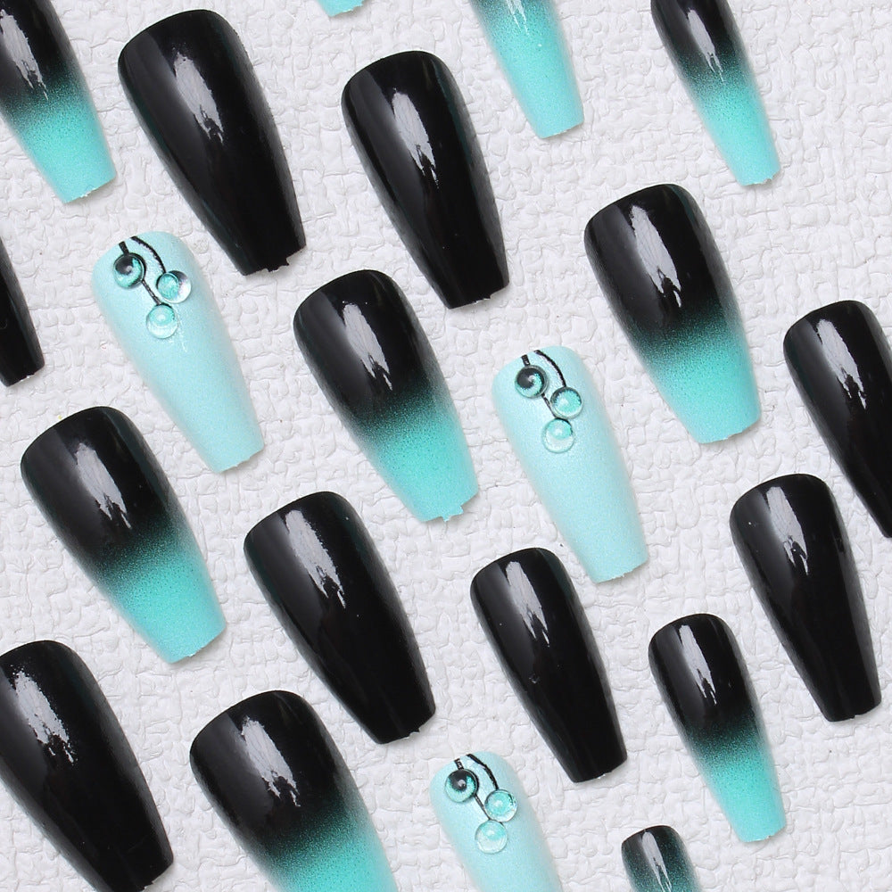 Elegante Gradient Press-On Nägel Karnz