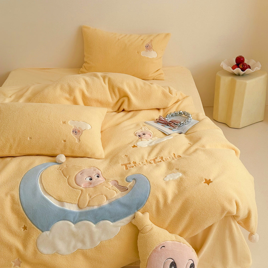 Kinder-Bettwäsche-Set aus weichem Fleece mit bestickten Mond- und Kuschelapplikationen