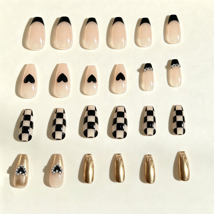 Künstlerische Künstliche Nageldesigns Karnz