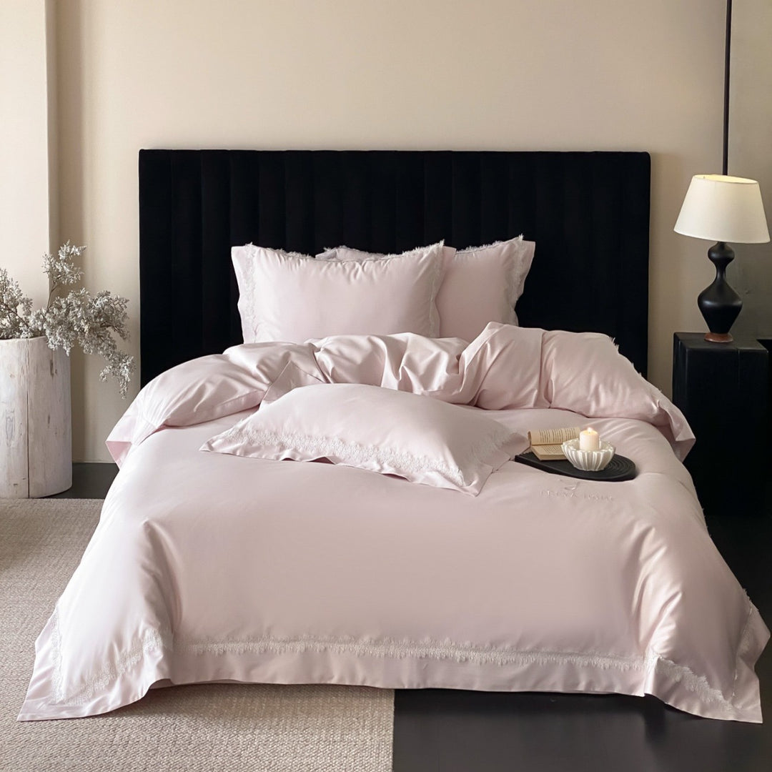 Satin Bettbezug Set mit Spitzenbesatz und Kissenbezügen mit Wimpernfransen