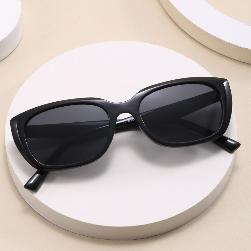 Damen trendige Cat-Eye Sonnenbrille im minimalistischen Design Karnz