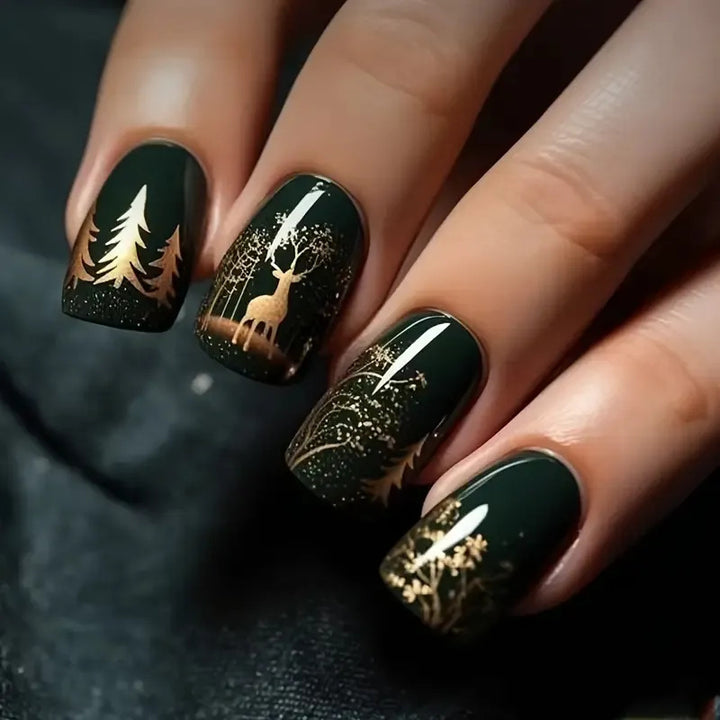 Künstlerische winterliche Nail Art Karnz