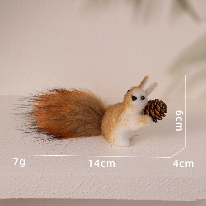 Niedliche Dekorationsfigur mit Eichhörnchenmotiv Karnz