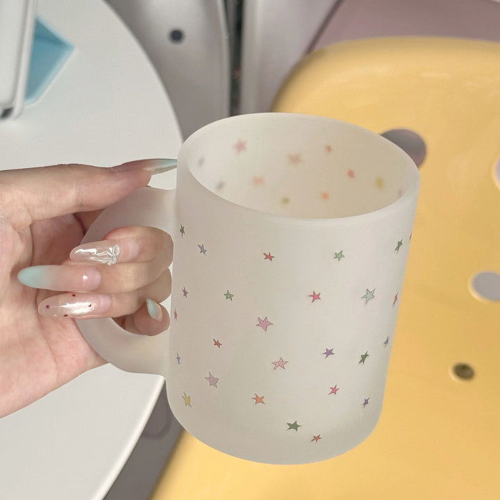 Keramiktasse mit Verspieltem Sternenmotiv Karnz