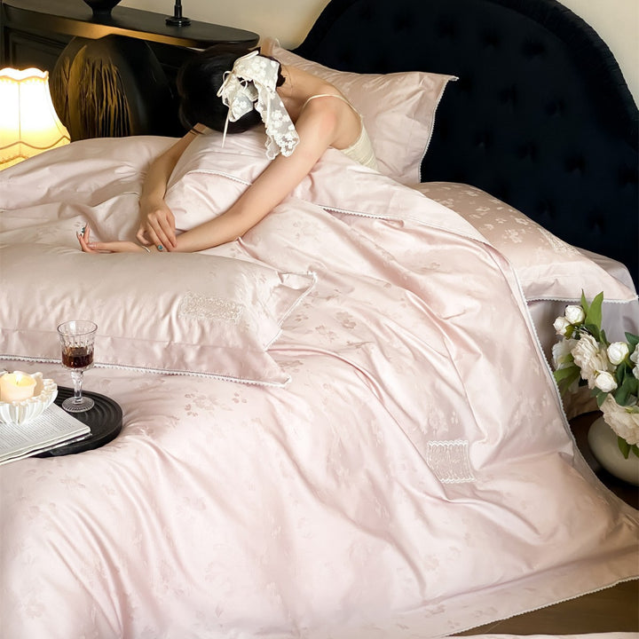 Satin-Jacquard-Bettbezug-Set mit Spitzenapplikationen und gewelltem Kopfkissenbezügen