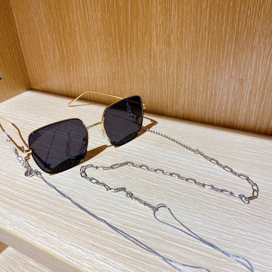 Modische Sonnenbrille mit Luxuriösem Kettenband Karnz