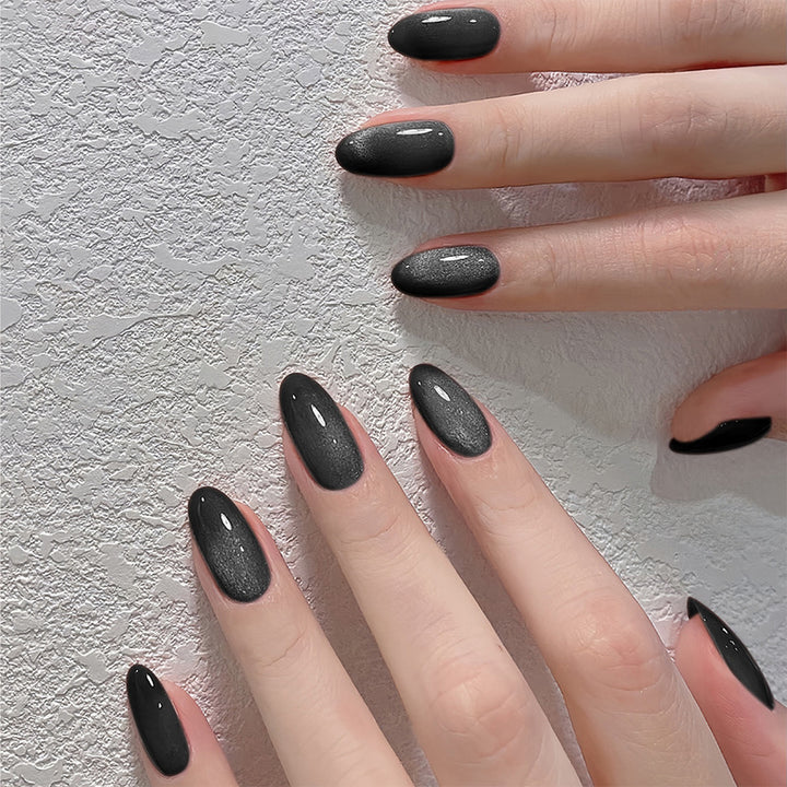 Kunstnagelset mit stilvollem Design Karnz