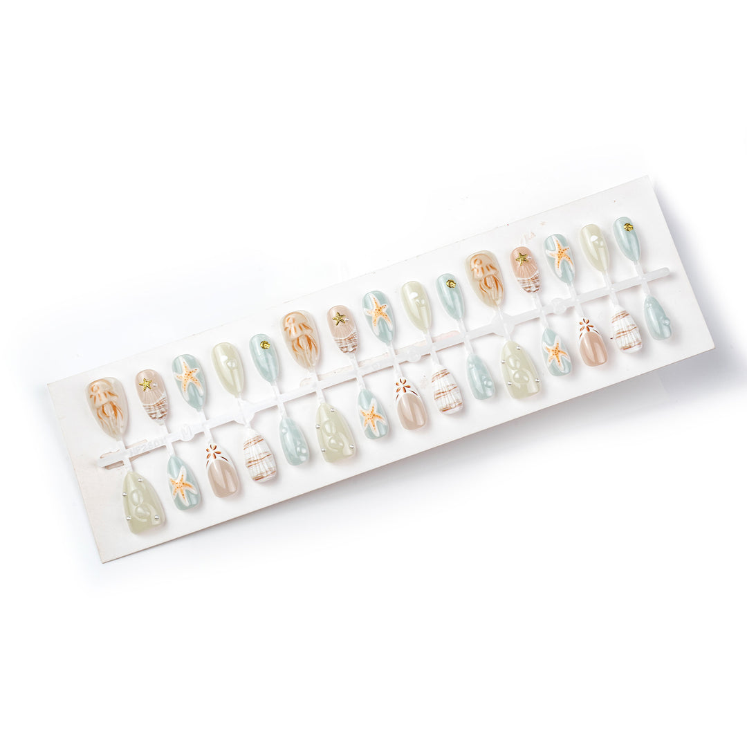 Küsteninspirierte dekorative Press-On-Nagelset