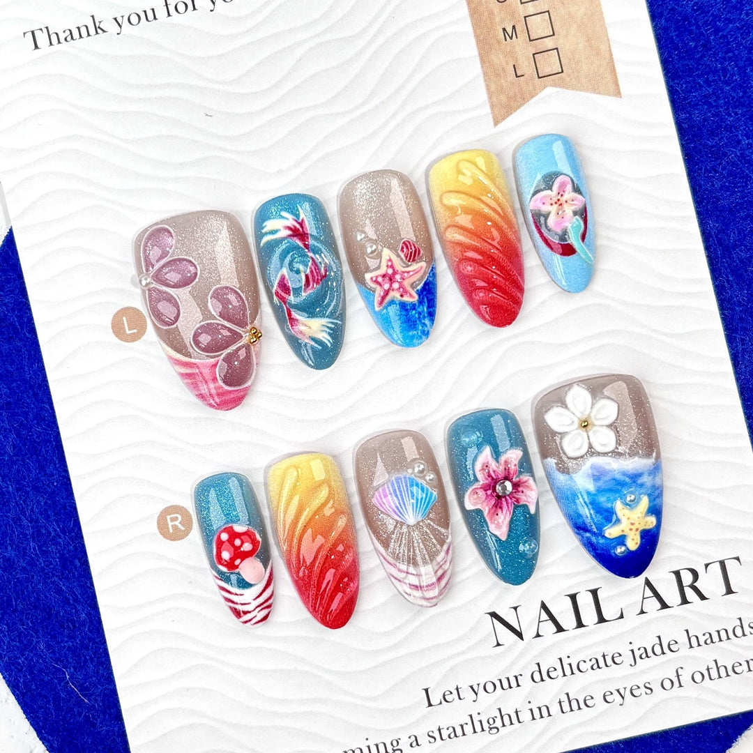 Kunstnagelset mit floralem Design und kreativem Glitzer Karnz