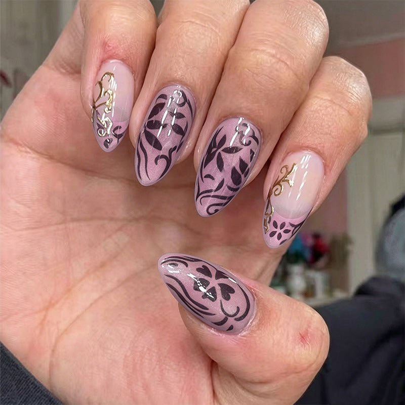 Ornamentale Nagelkunst Verlängerungen Karnz