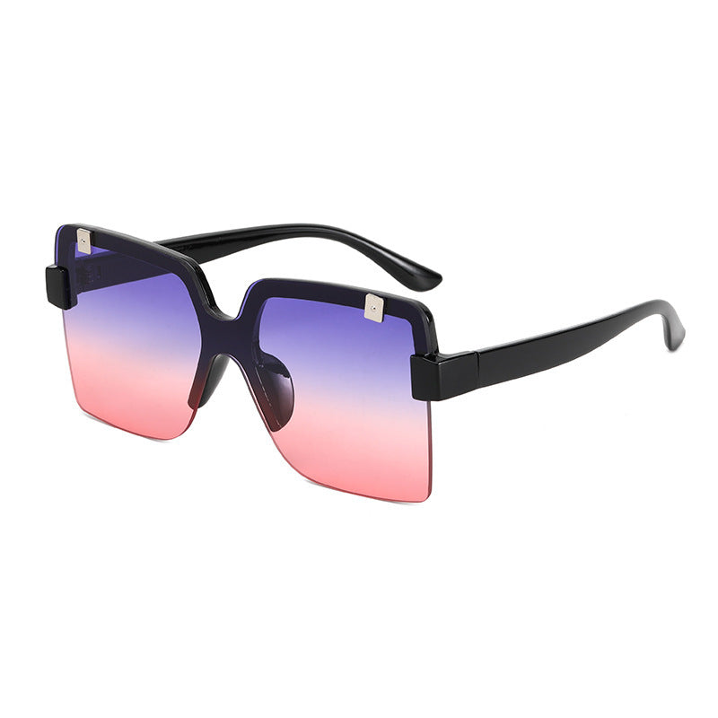 Damen Modische Oversized-Sonnenbrille mit futuristischem Design Karnz