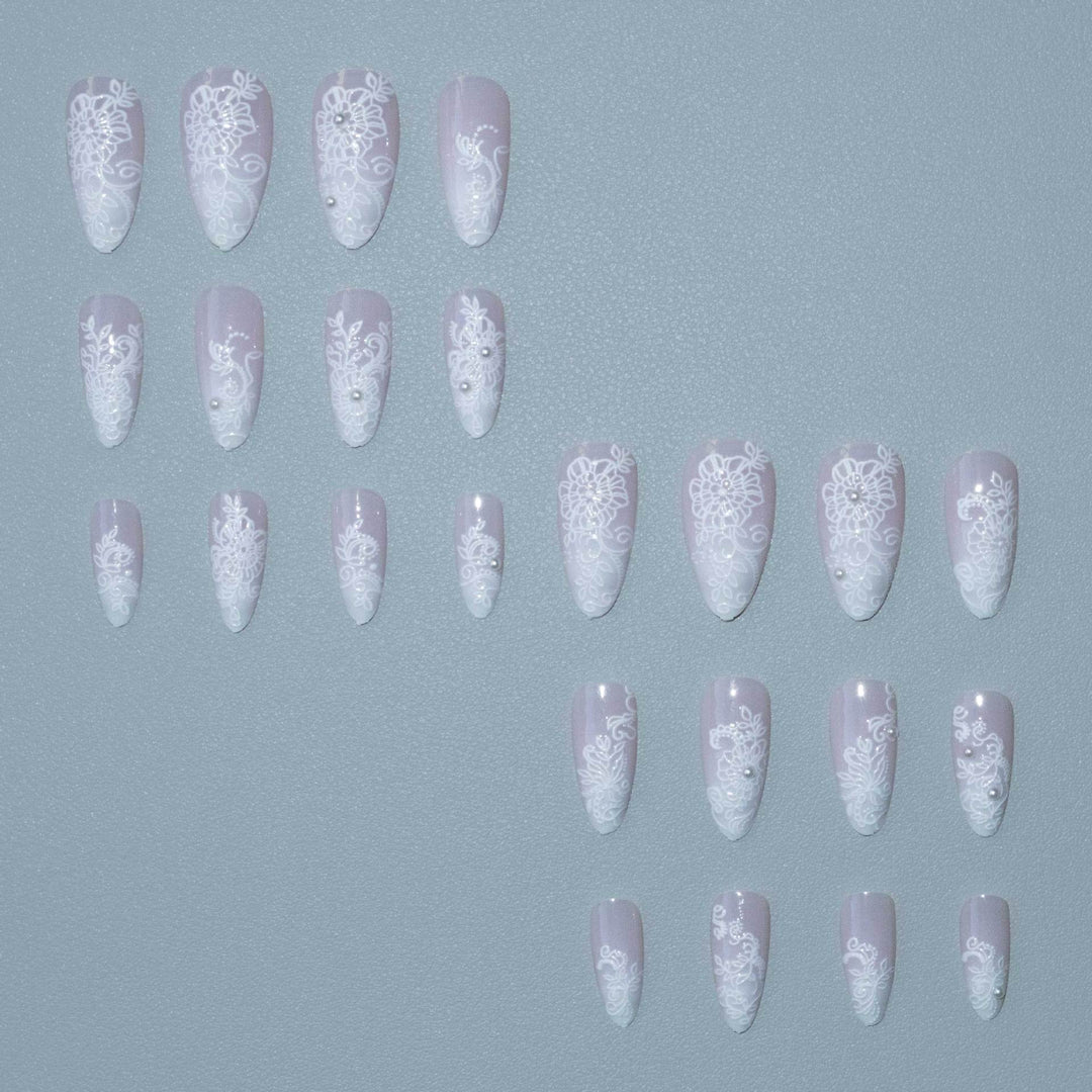 Elegantes Spitzen Design Acryl Nagelkunst Set