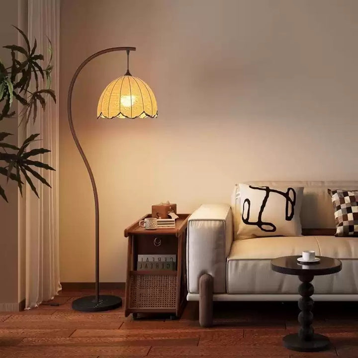 Vintage-inspirierte Stehlampe