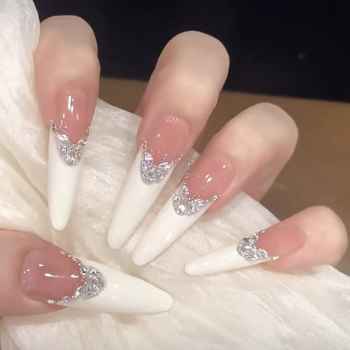Glamouröse Stiletto Press-On Nagelset Karnz