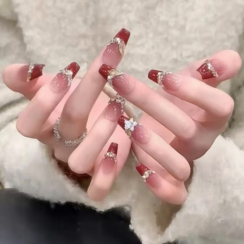 Kunstvolle Nagelspitzen Design Karnz