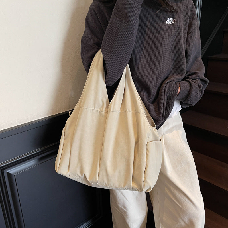 Geräumige Alltag Hobo Tasche Karnz