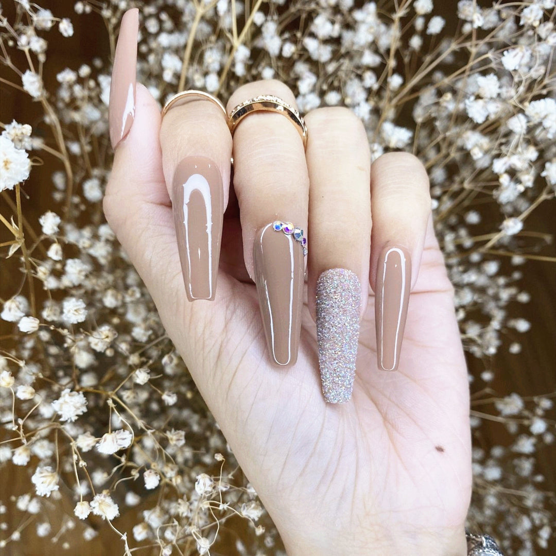 Stiletto Press-On Nagelset mit Strassakzenten