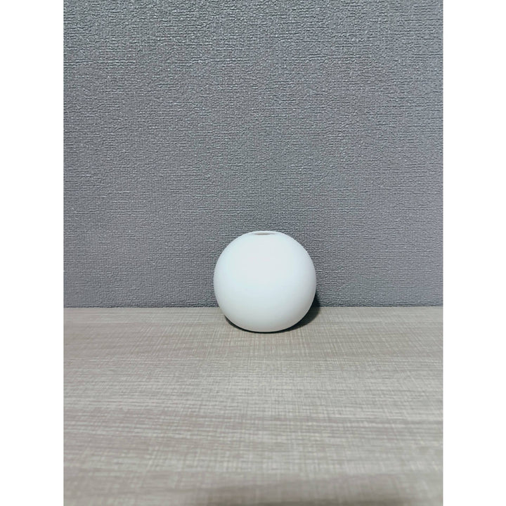 Minimalistische Keramiksphärenpflanzer Karnz