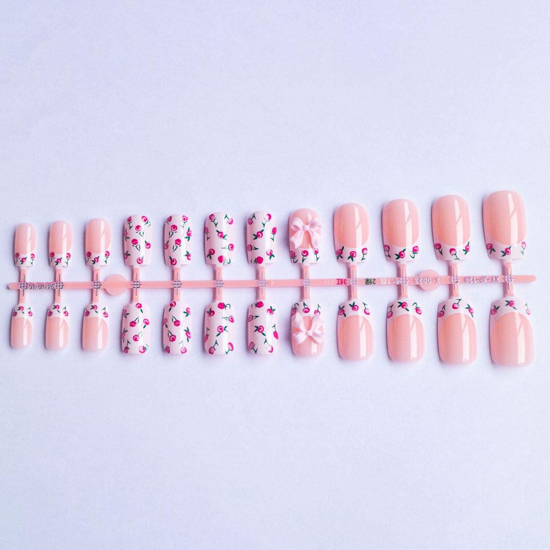 Florale Schleifen Nagelkunst