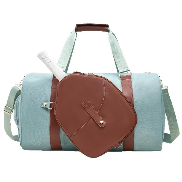Sportliche Reisetasche mit Integriertem Zubehör Karnz