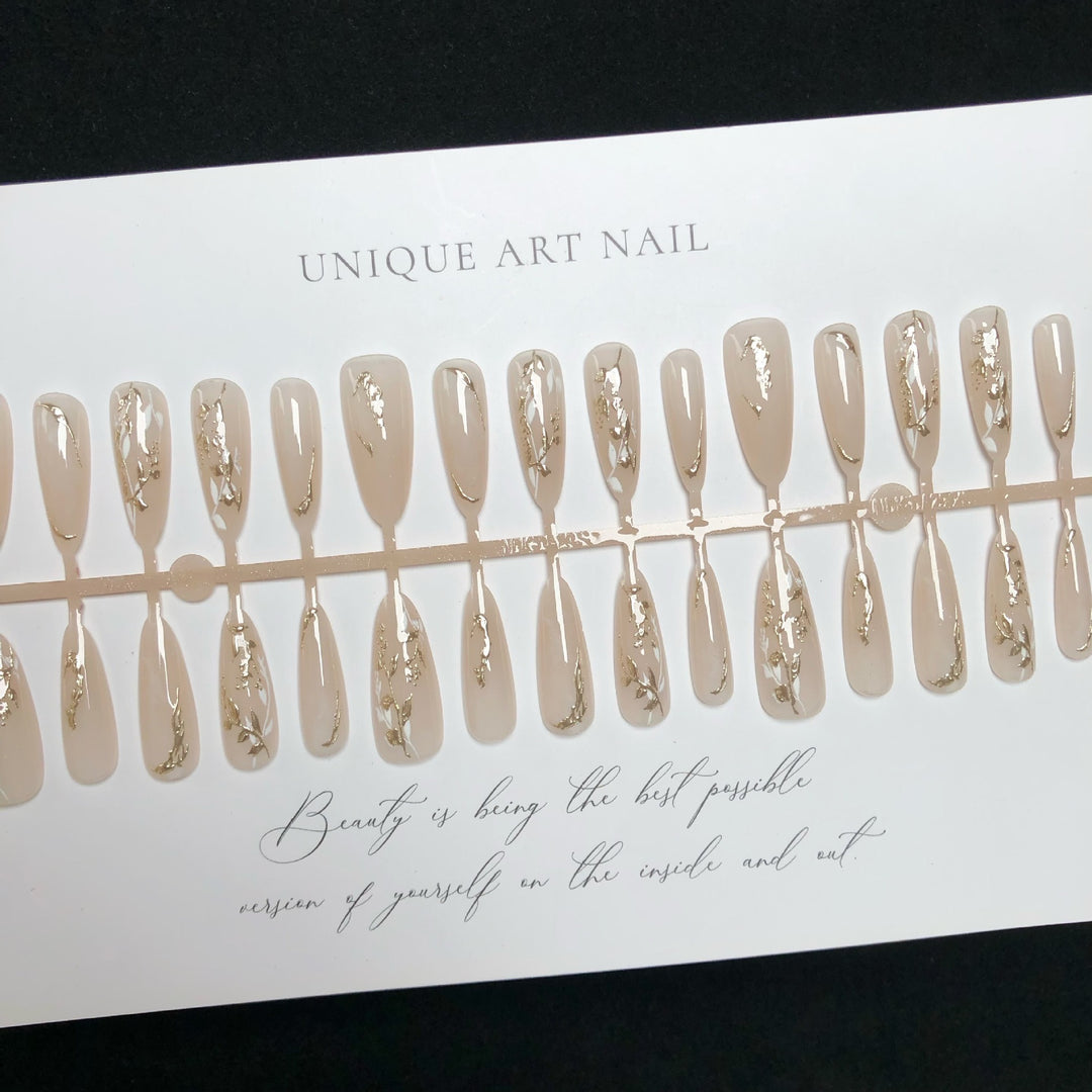 Dekorative Press-On Nagelkunstsets