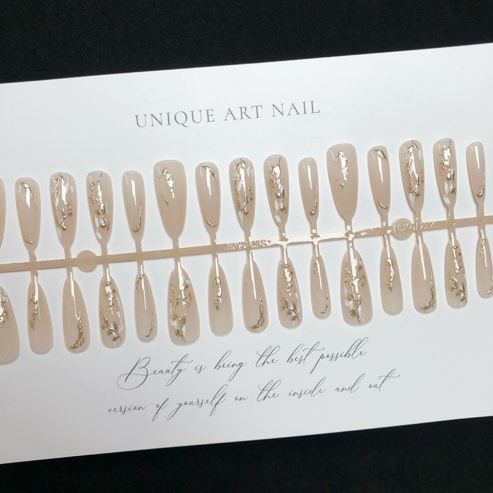 Dekorative Press-On Nagelkunstsets