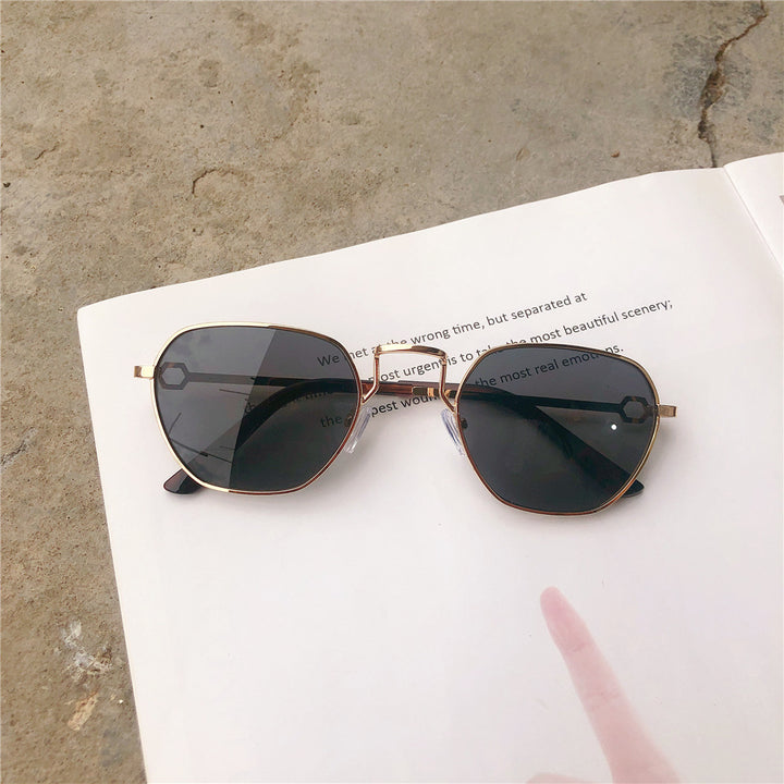 Vintage-inspirierte geometrische Rahmen-Sonnenbrille Karnz