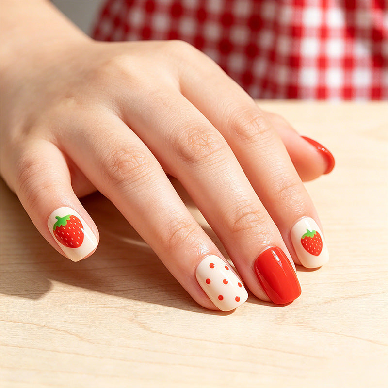 Kunstnagelset mit verspielten Flamingo- und Streifenmotiven Karnz