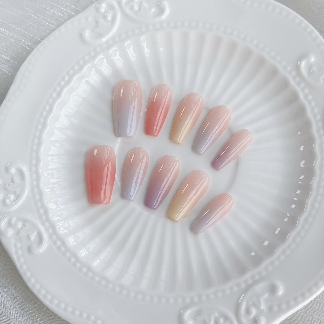 Herz dekoriertes Press-On Nagelset