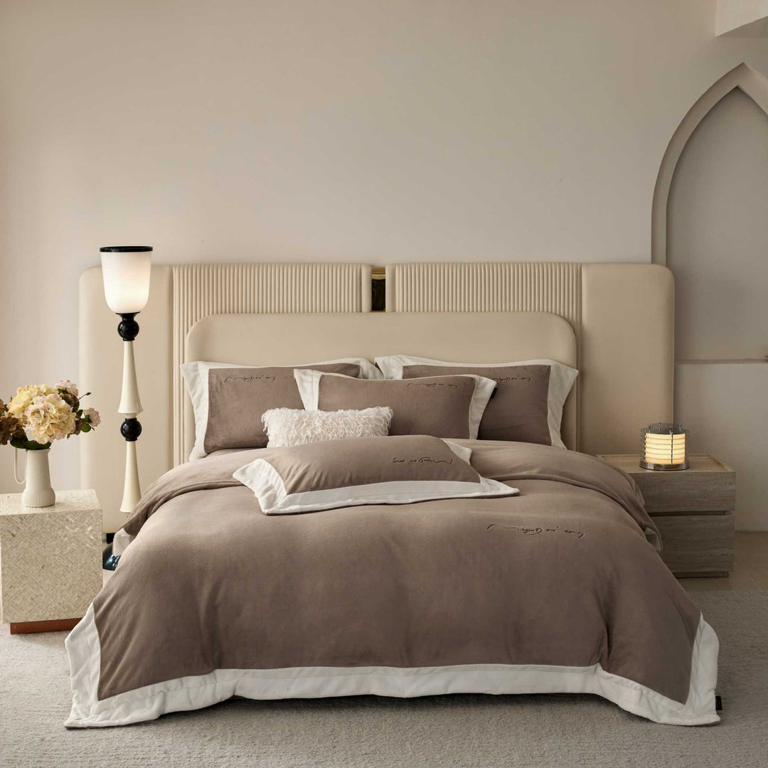 Wendbare Bettbezuggarnitur aus Premium-Baumwollsatin mit Hotel-Finish