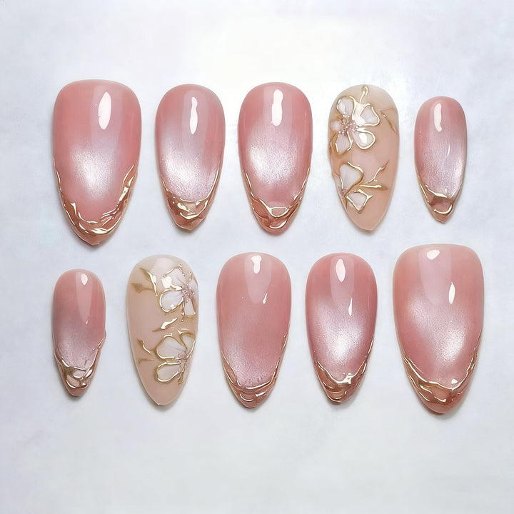 Elegantes blumeninspiriertes Press-On Nagelkunstset Karnz