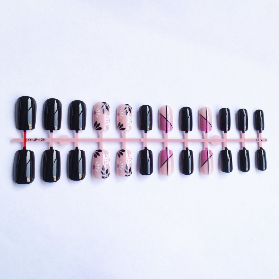 Künstlerisches Floral- und Geometrisches Nagelkunst-Set