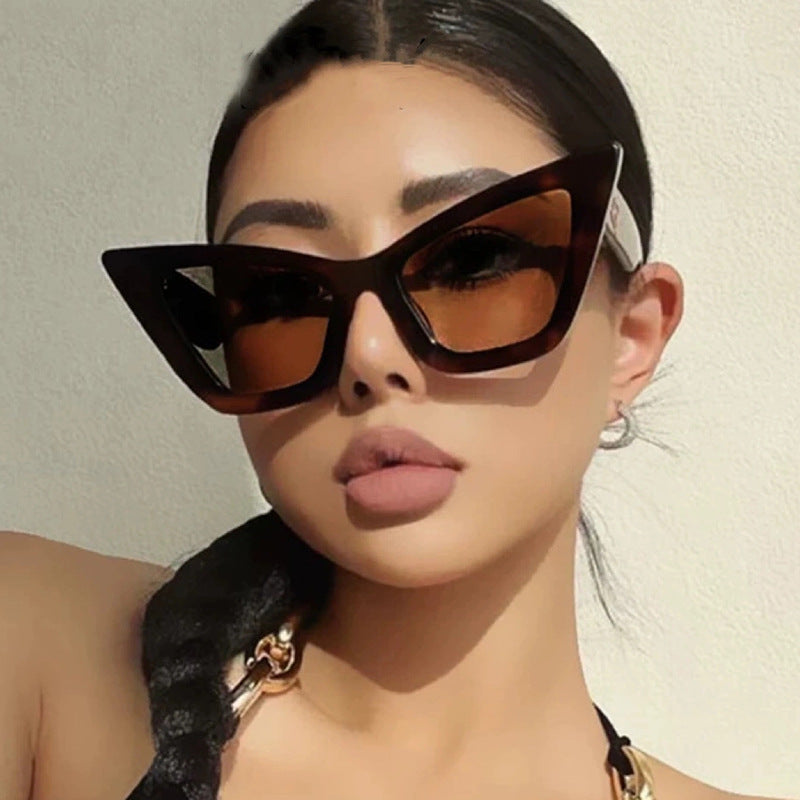 Damen trendige Cat-Eye Sonnenbrille mit robustem Design und UV-Schutz Karnz