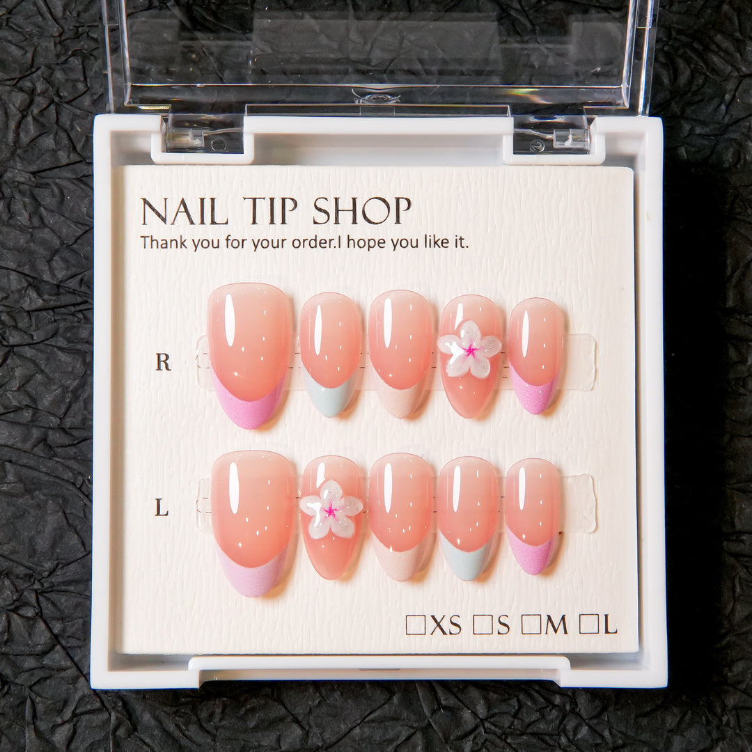 Elegantes Blumenmuster Press-On Nagelset