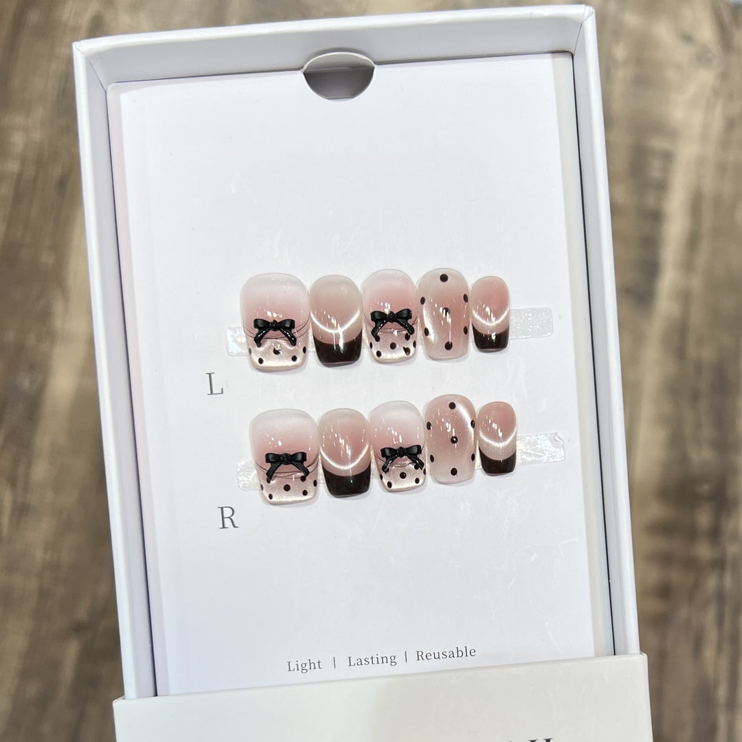 Verspielt Press-On Nagelkunst Set Karnz