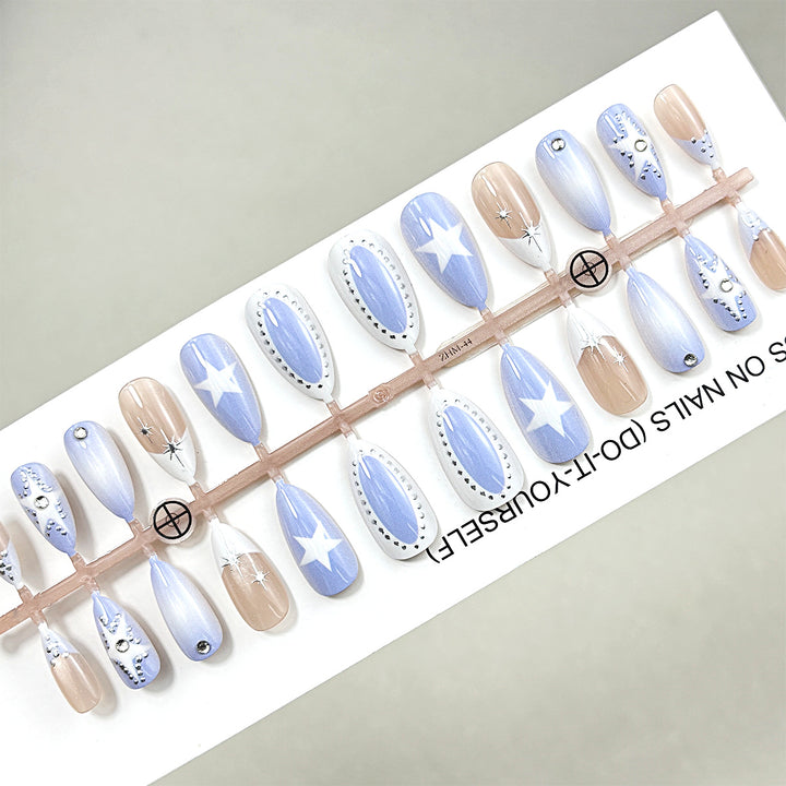 Elegantes Press-On Nail Art Kit Karnz