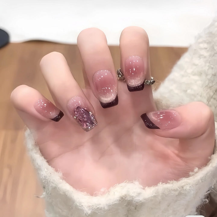 Glamouröse Press-On Nagelverlängerungen