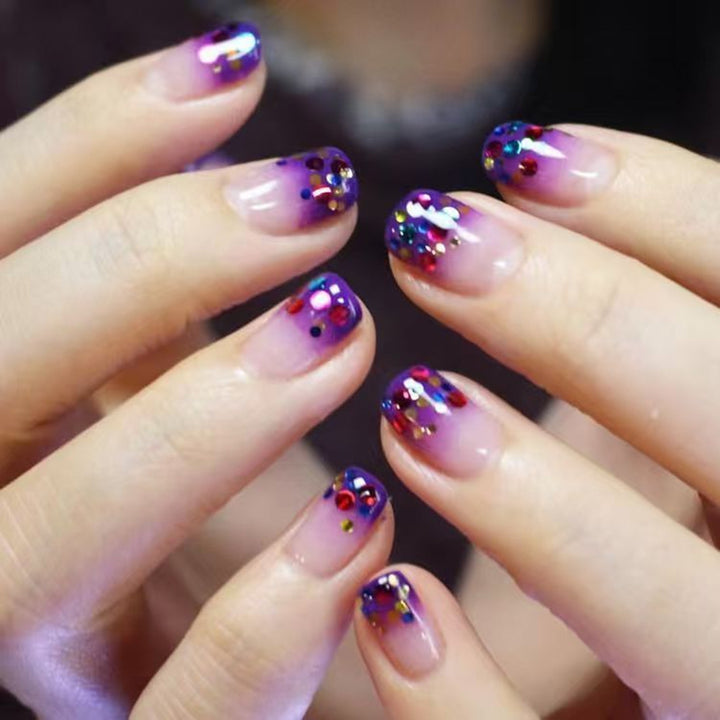 Nagelkunst mit Frühlingsthematik Karnz