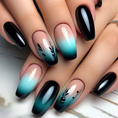 Ombre Press-On-Nagelkunst mit floralem Design Karnz